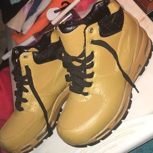 Nike Air Boots
